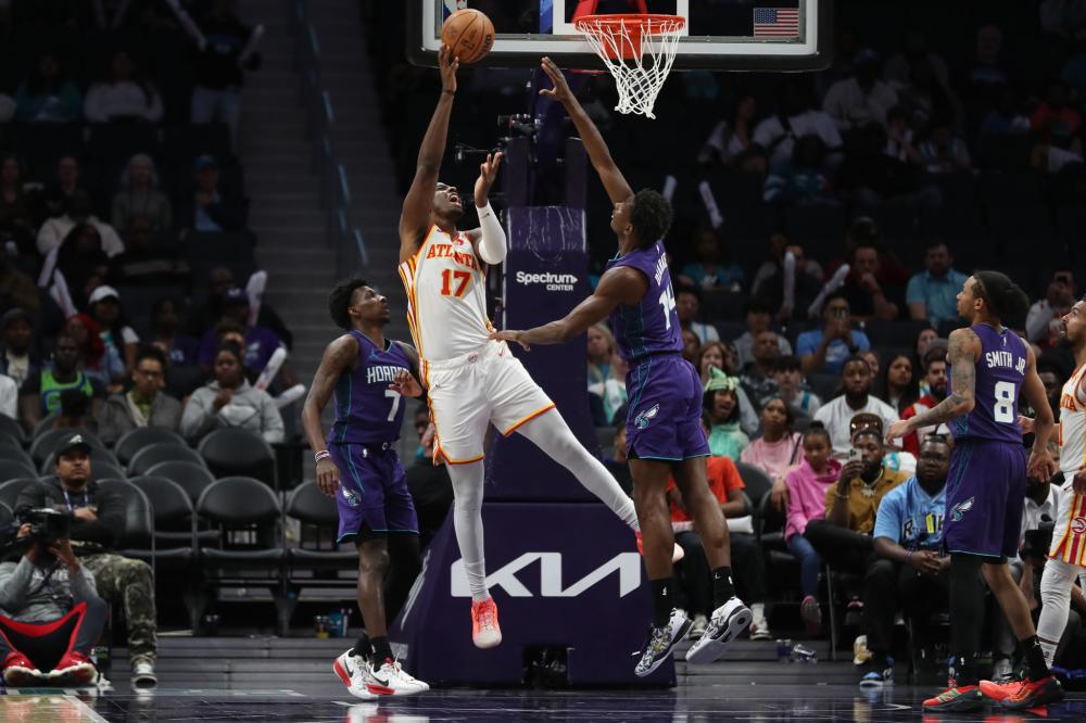 展现出了更 展现出了更