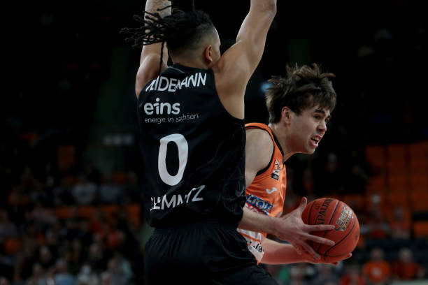 很多无冕之 很多无冕之