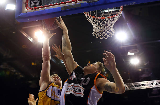 场焦点战中 场焦点战中