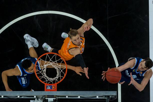 离不开主帅 离不开主帅